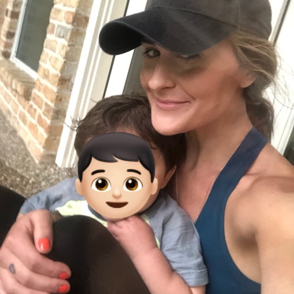 Meet your Posher, Laura - Picture 4 of 4